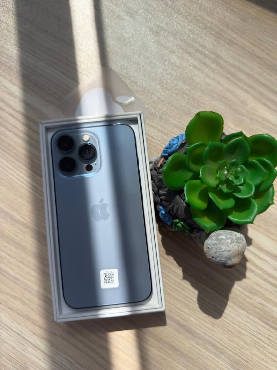 iPhone 13 Pro — Azul Sierra