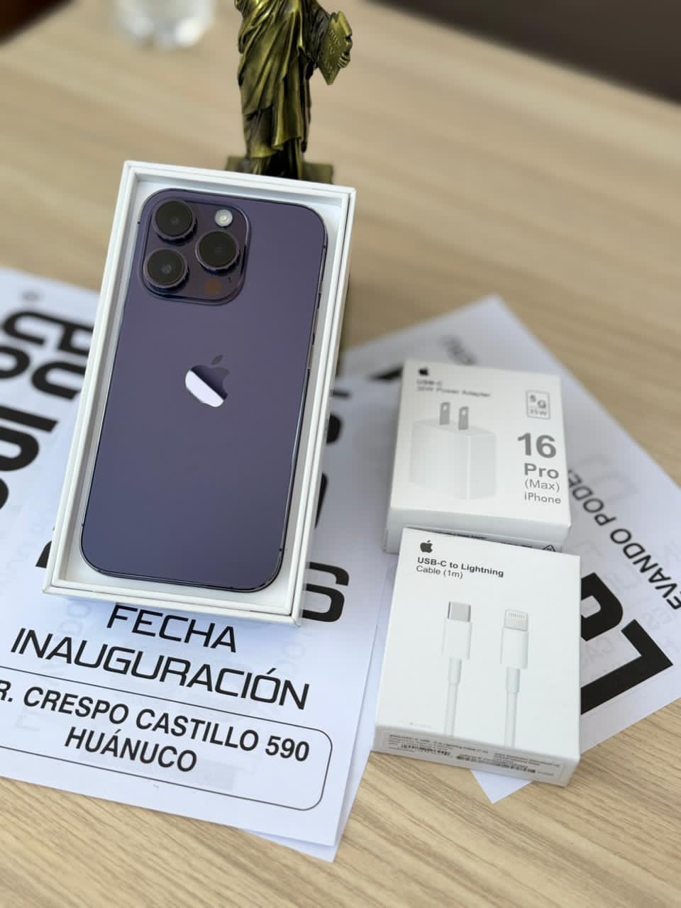 iPhone 14 Pro — Morado Profundo