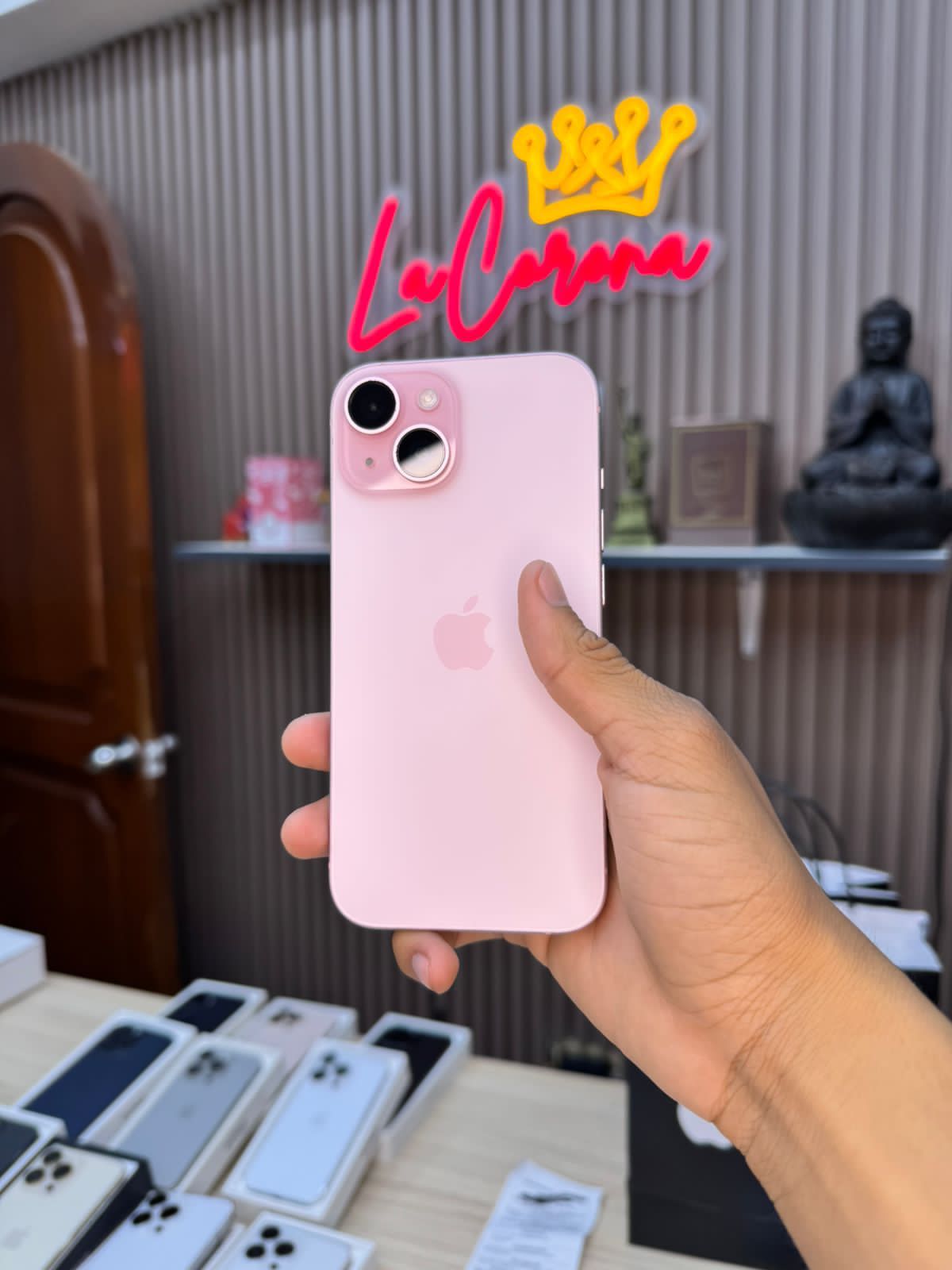 iPhone 15 — Rosa
