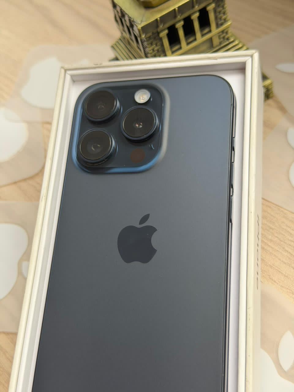 iPhone 15 Pro — Titanio Azul